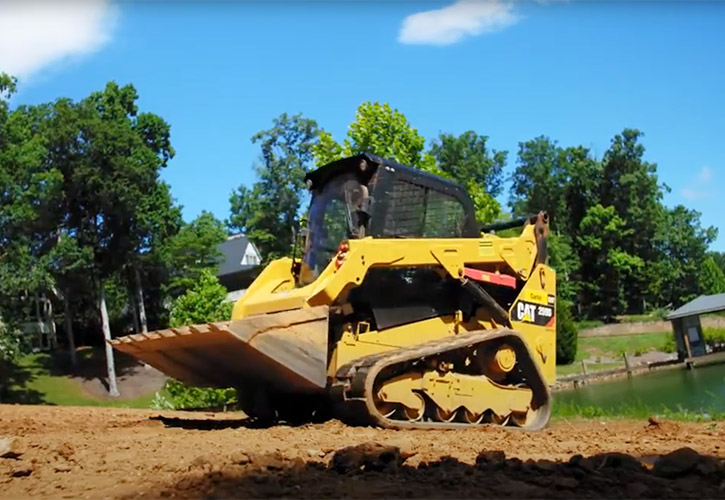 Cat dozer at work